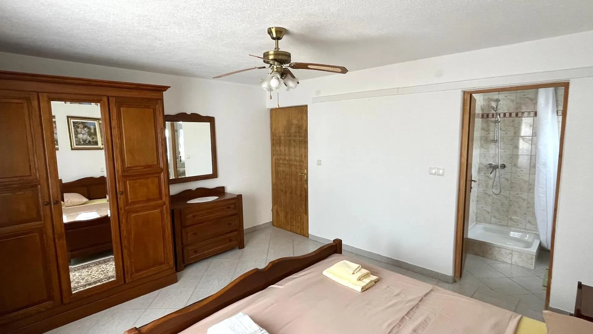 Appartement Martino Residences Vir